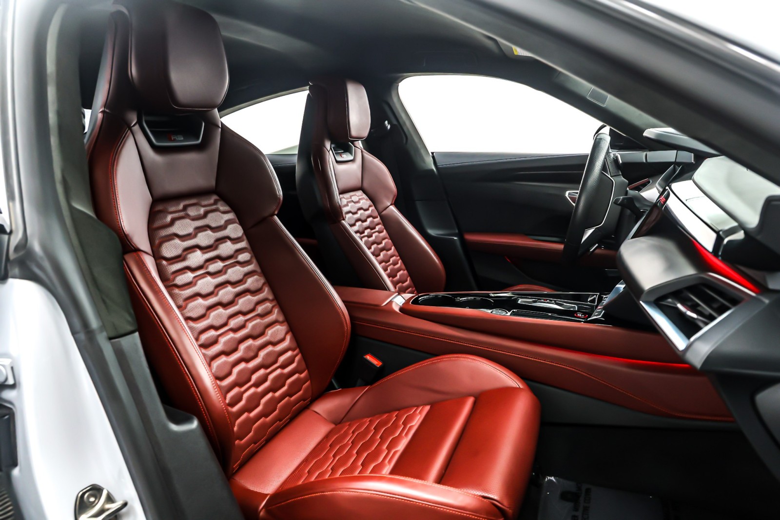 Used 2024 Suzuka Gray Metallic Audi Prestige quattro image 8