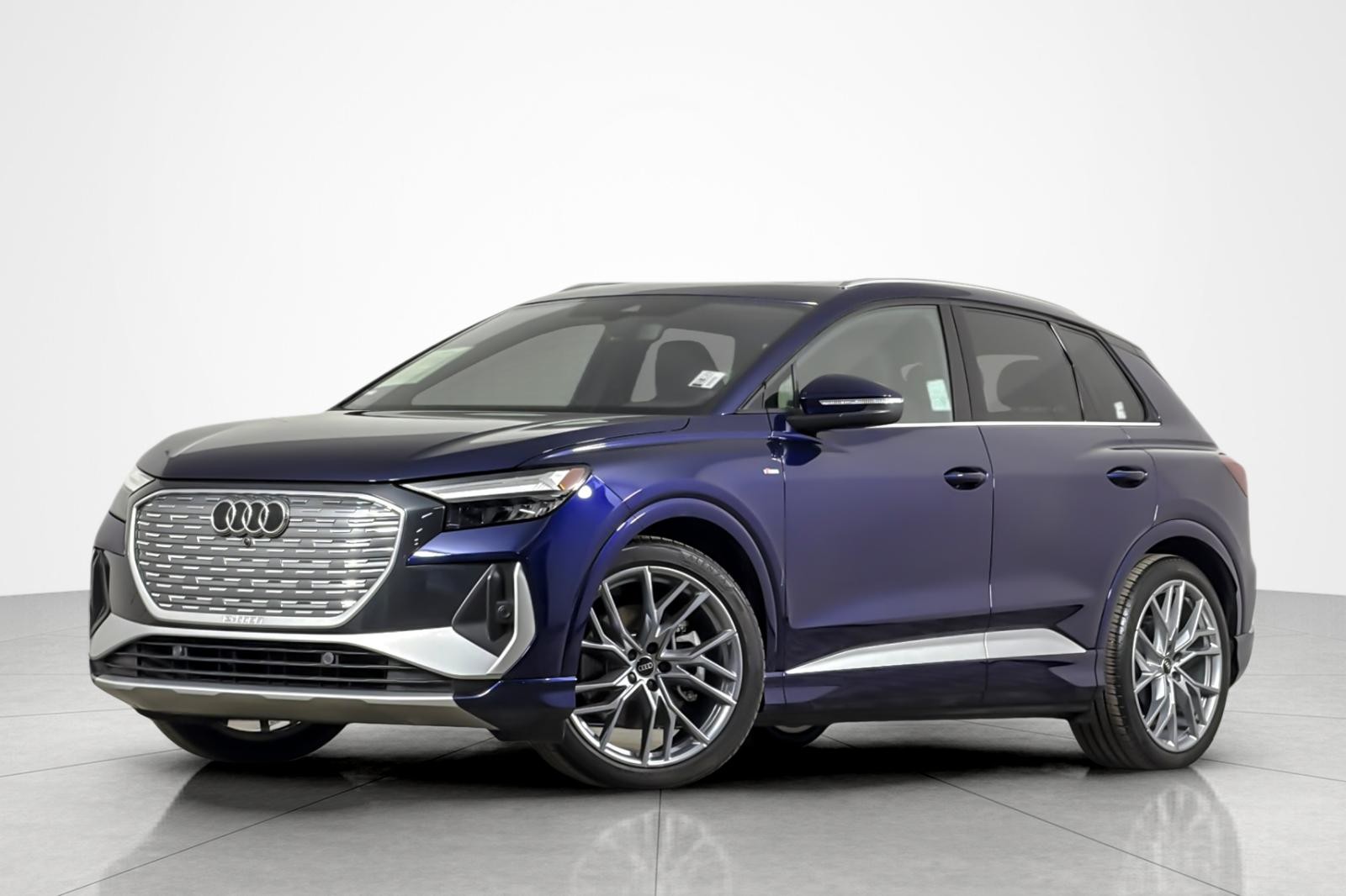 2025 Audi Q4 e-tron Premium Plus 55 quattro