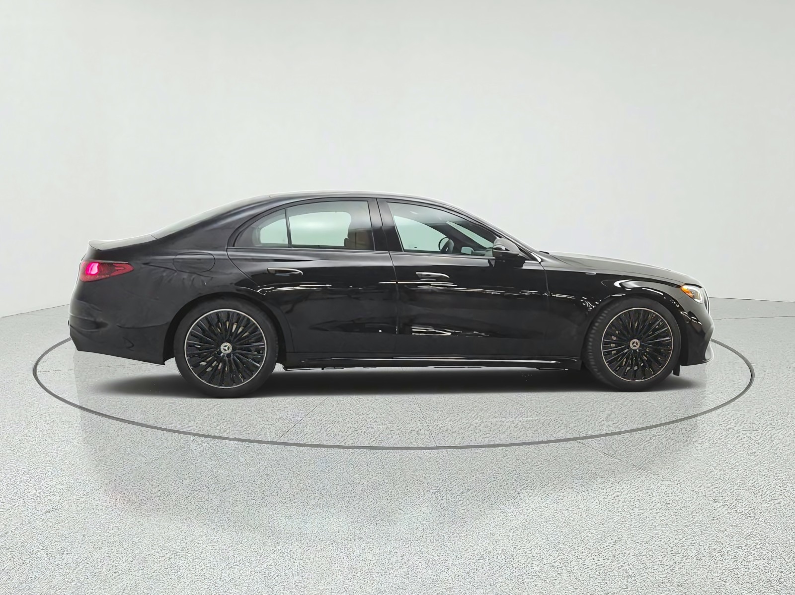 New 2027 Black Mercedes-Benz E 450 4MATIC® Sedan image 4