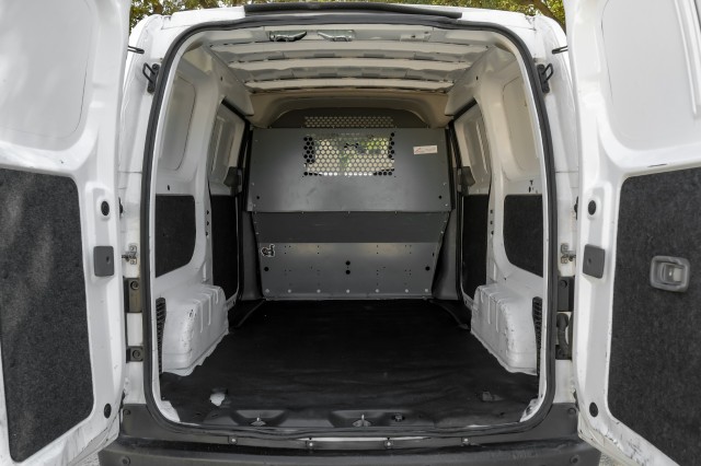 2018 Nissan NV200 Compact Cargo S 43