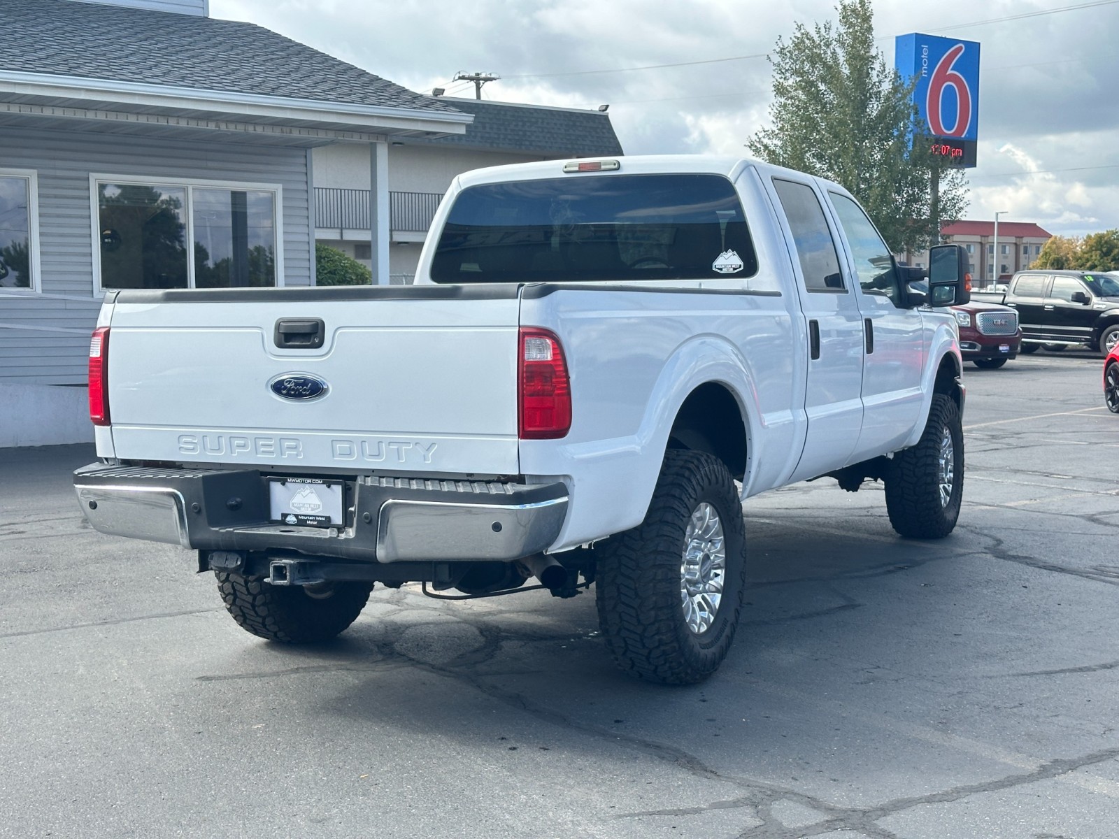 2015 Ford Super Duty F-350 SRW Platinum 8