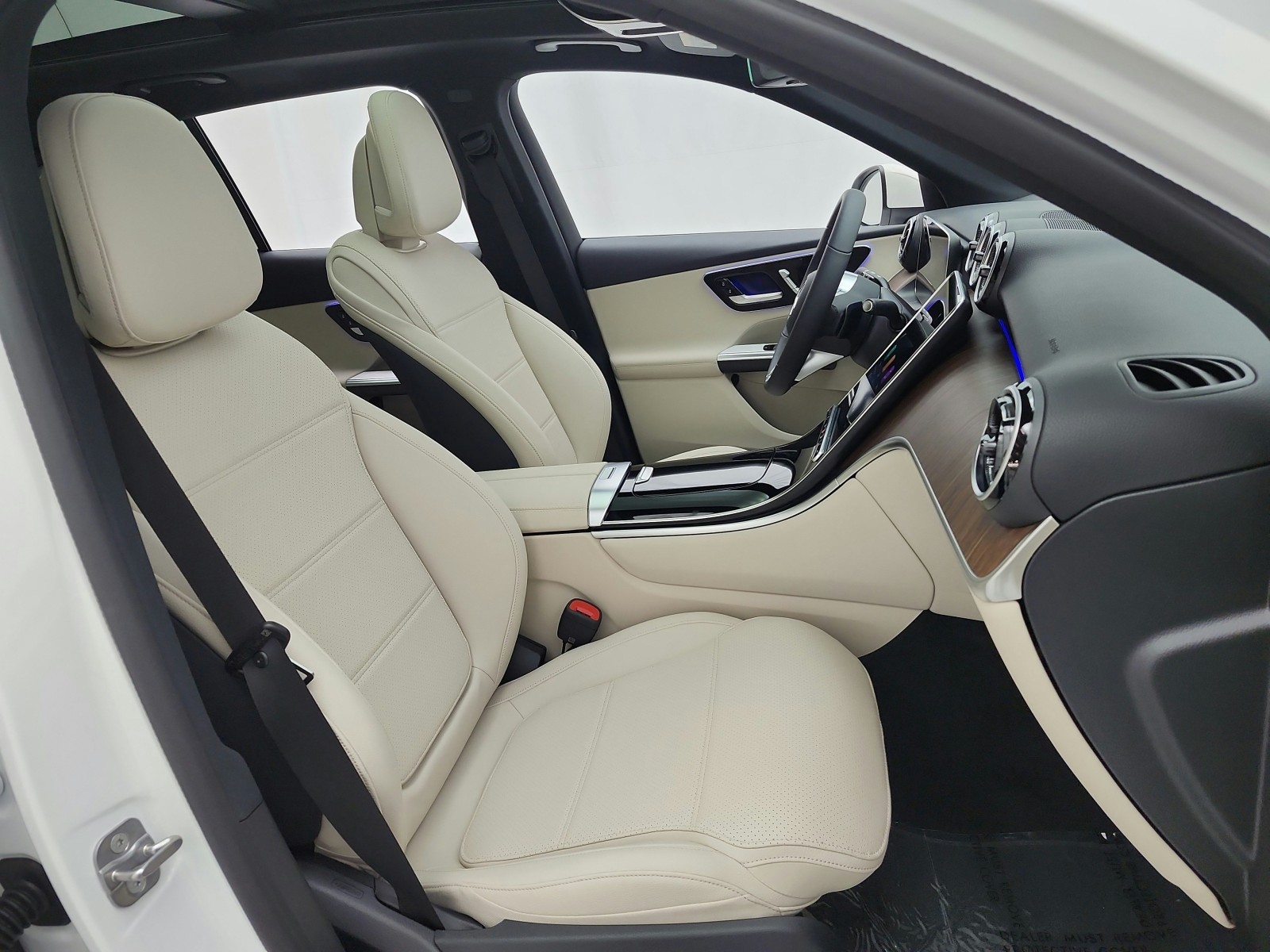 New 2027 Polar White Mercedes-Benz GLC 300 SUV image 14