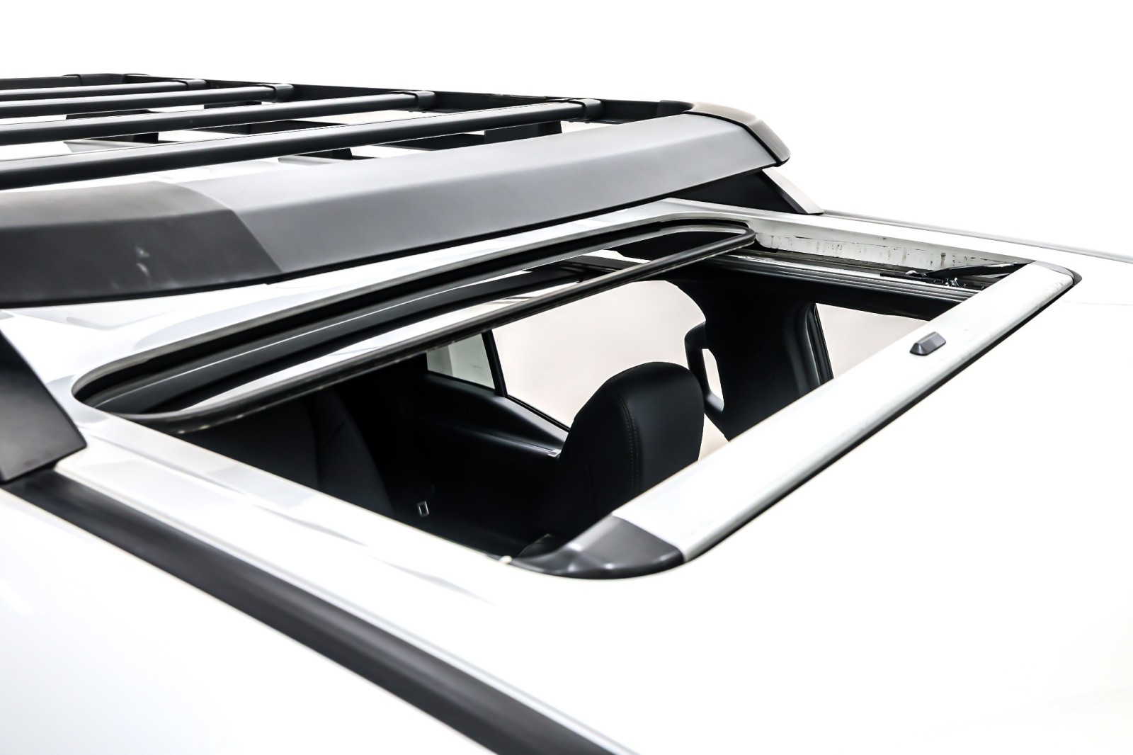 Used 2024 Eminent White Pearl Lexus GX 550 Overtrail+ image 23