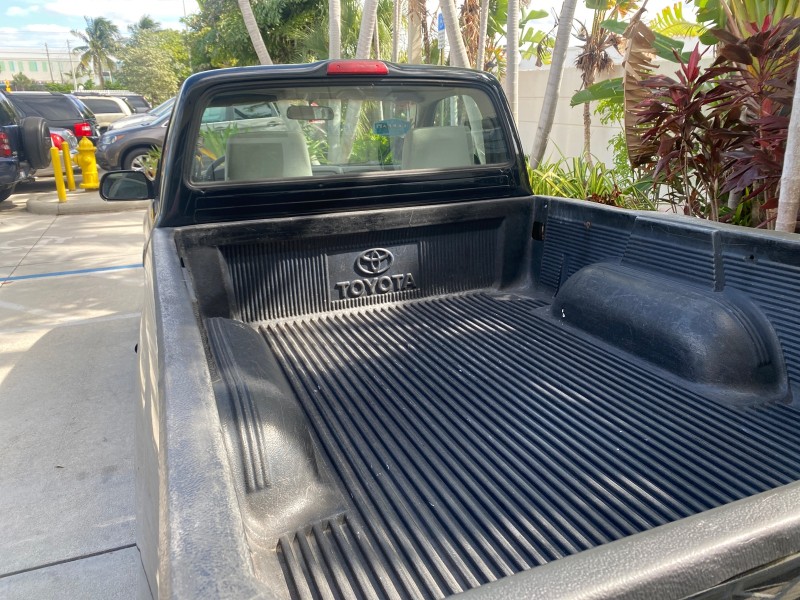 2002 Toyota Tacoma 1 OWNER AUTO AC 4 CYL in , 