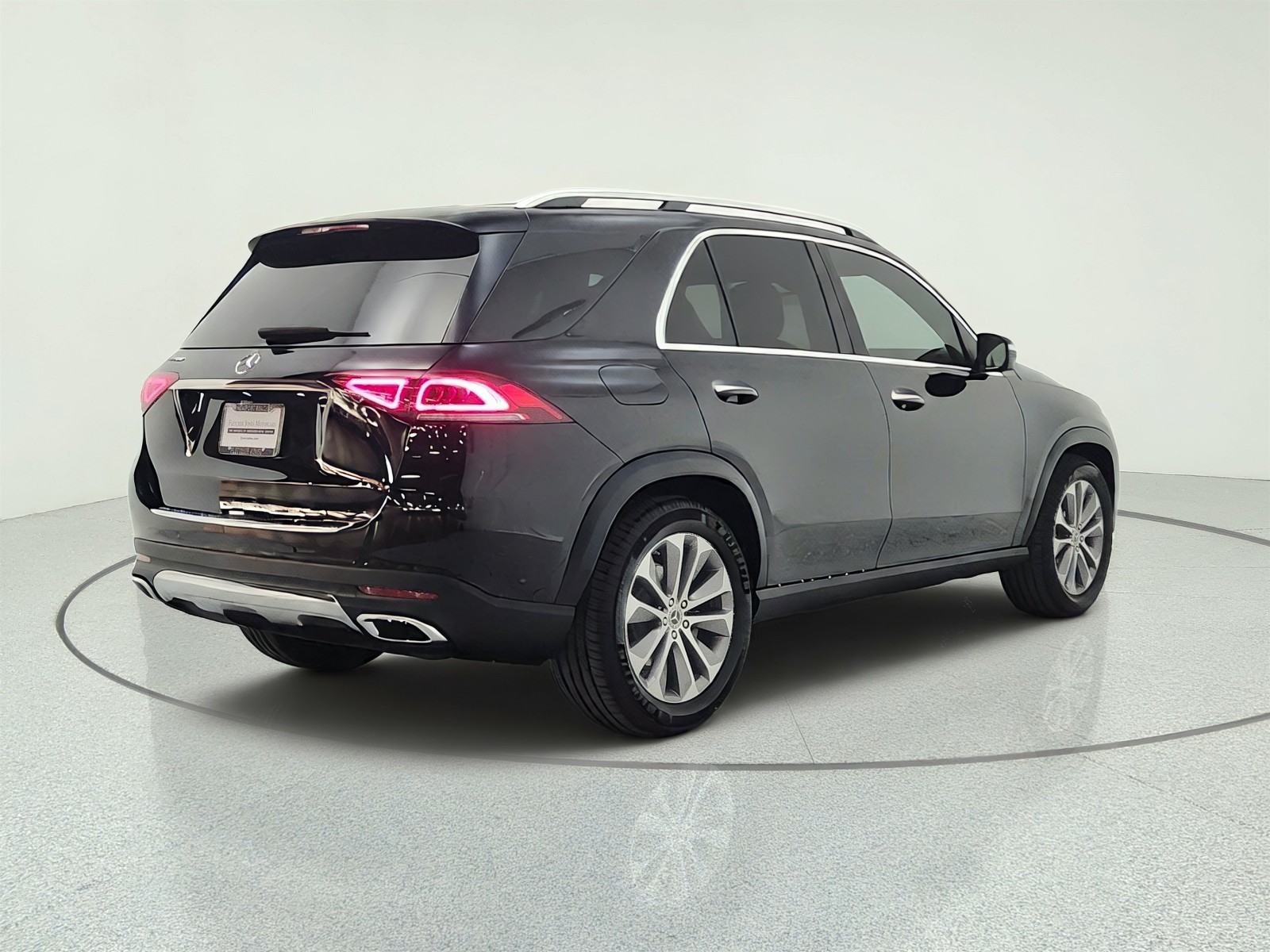 Certified Used 2023 Black Mercedes-Benz GLE 350 SUV image 5