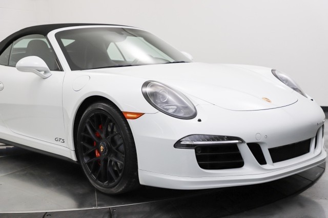 2015 Porsche 911 Carrera GTS 20