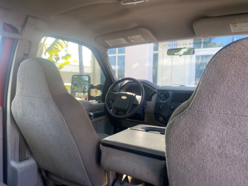 2008 Ford Super Duty F-350 DRW XL LOW MILES 43,076 4WD in ,