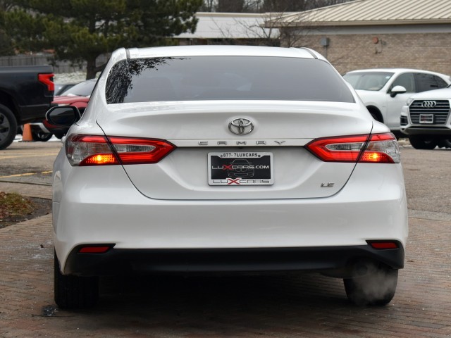 2018 Toyota Camry LE 11