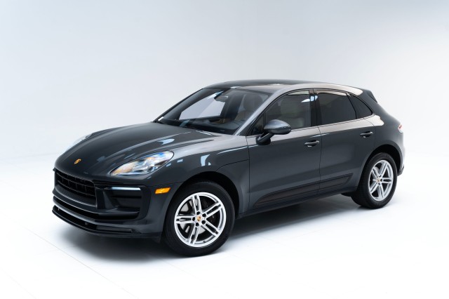 2022  Macan  in , 