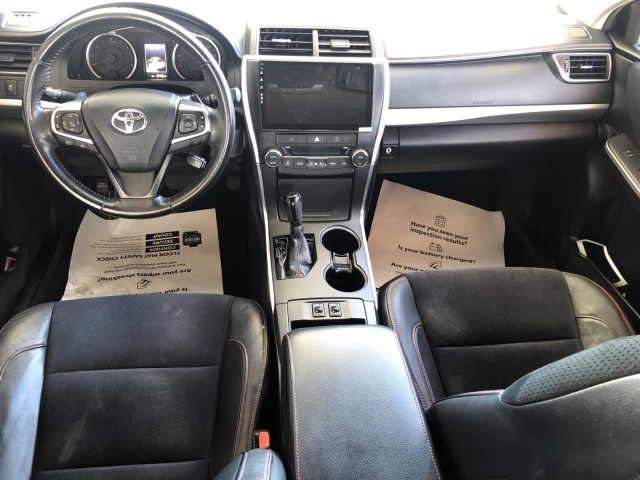 2015 Toyota Camry XSE 10