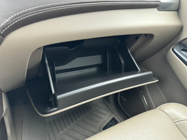2019 Chevrolet Suburban Premier with Center Row Buckets 58
