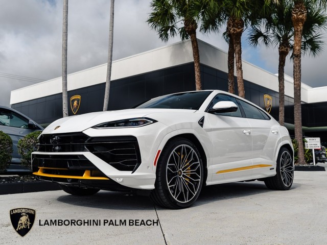 2025 Lamborghini Urus SE's photo