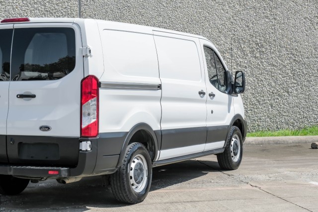 2019 Ford Transit Van  14