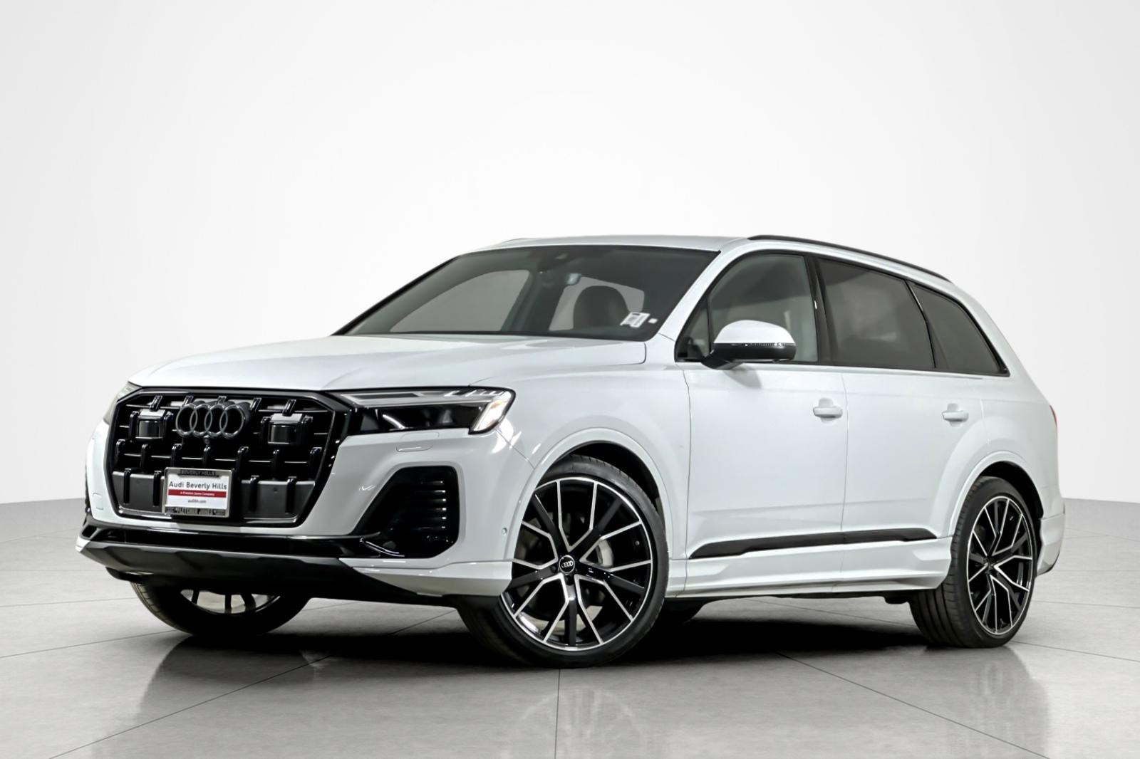 Wunderschone Audi Q7 55 Tfsi Ebenbild