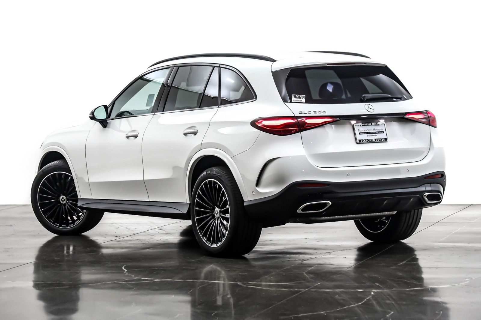 New 2026 Polar White Mercedes-Benz GLC 300 image 12