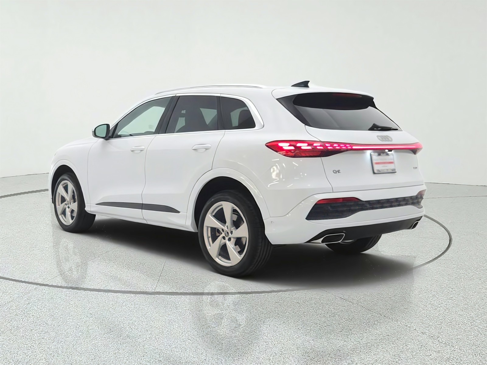 Used 2025 Glacier White Metallic Audi Premium Plus image 7