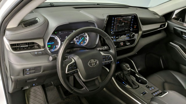 2022 Toyota Highlander Hybrid XLE 22