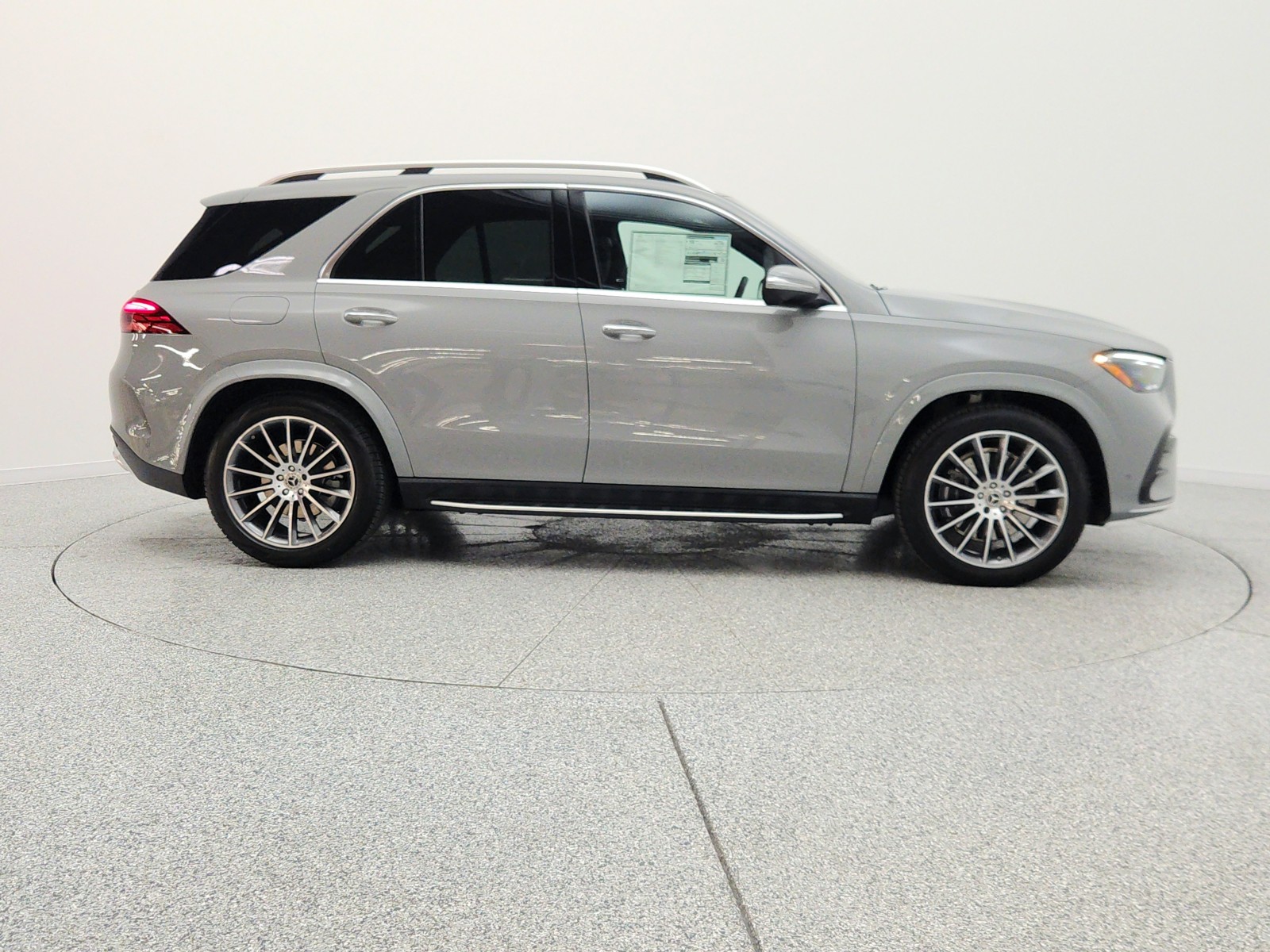 New 2026 MANUFAKTUR Alpine Grey Mercedes-Benz GLE 580 4MATIC® SUV image 4