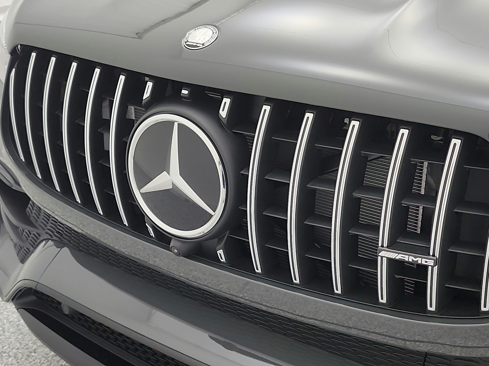 New 2026 MANUFAKTUR Silicon Grey Mercedes-Benz AMG® GLE 63 S image 13