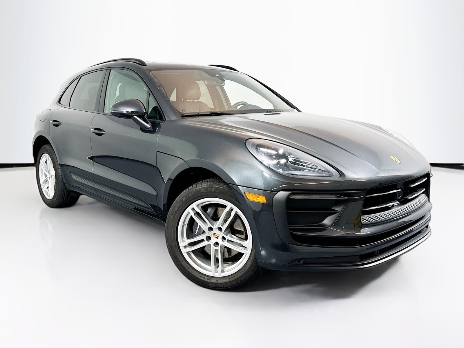 2024 Porsche Macan  3