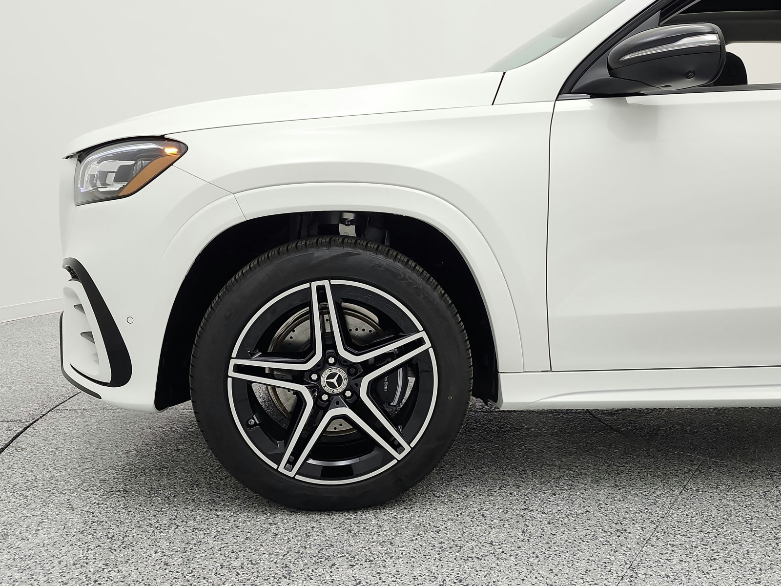New 2026 Polar White Mercedes-Benz GLS 450 image 13