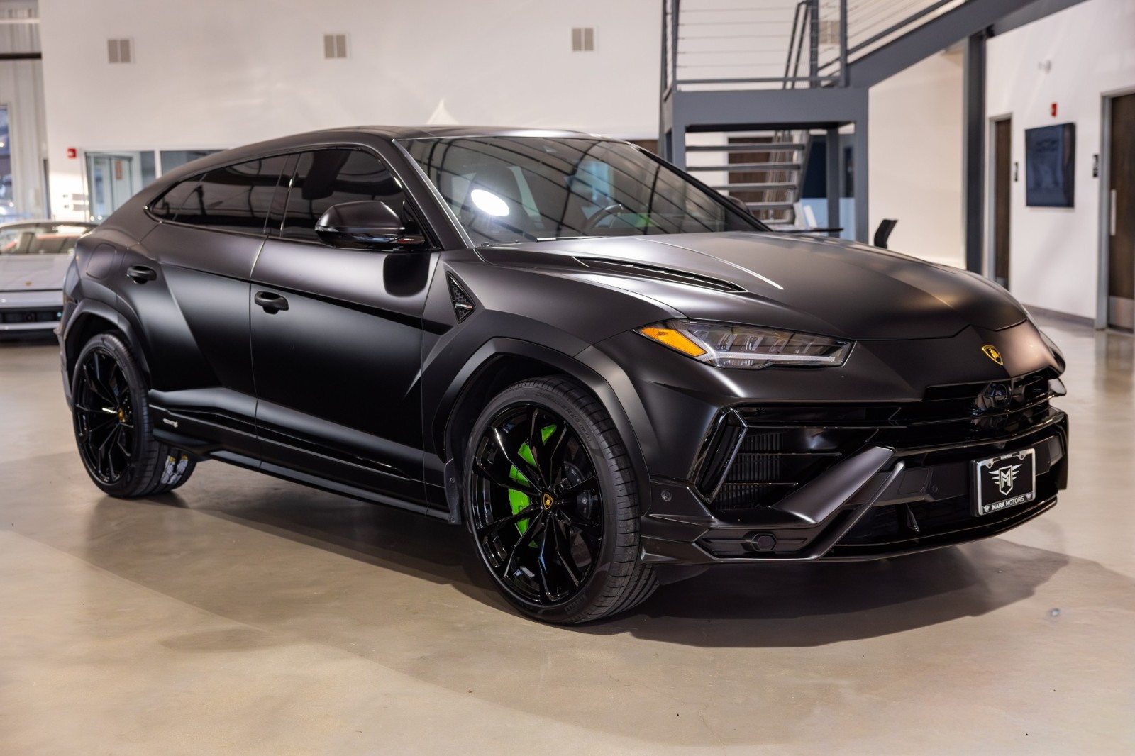 Used Car 2023 Lamborghini Urus  S For Sale Under $250,000 In Boerne, Texas