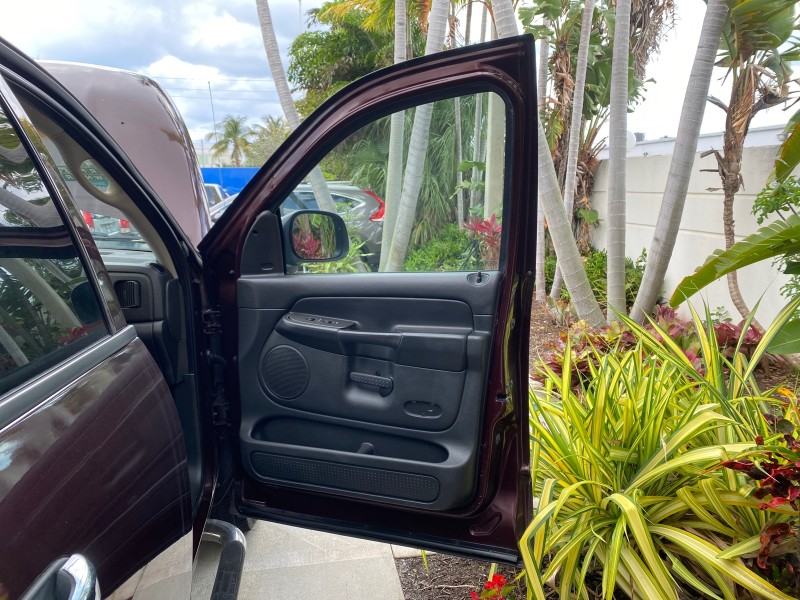 2005 Dodge Ram 1500 4 DR SLT 1 OWNER FL HEMI 5.7 V8 in , 