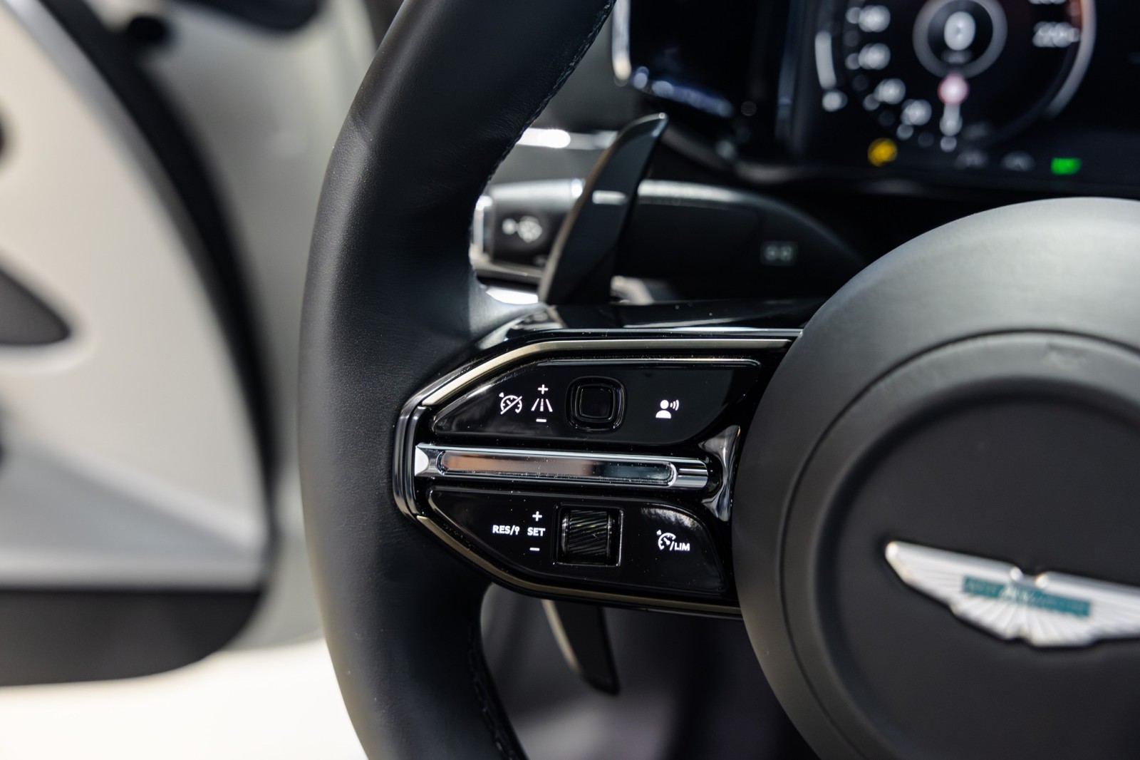 Used Car 2025 Aston Martin Vanquish  For Sale Under $420,000 In Boerne, Texas