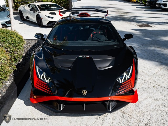 Lamborghini Huracan STO