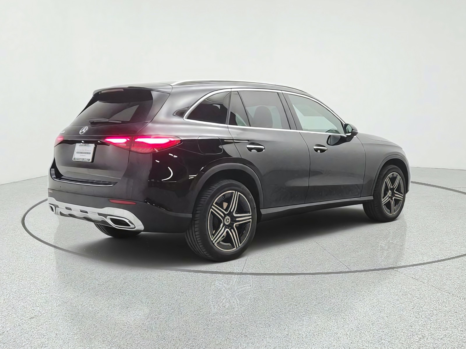 New 2027 Black Mercedes-Benz GLC 300 SUV image 5