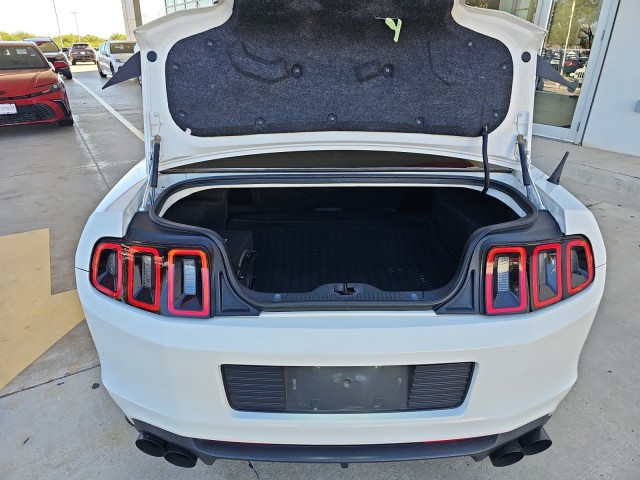 2013 Ford Mustang GT 12