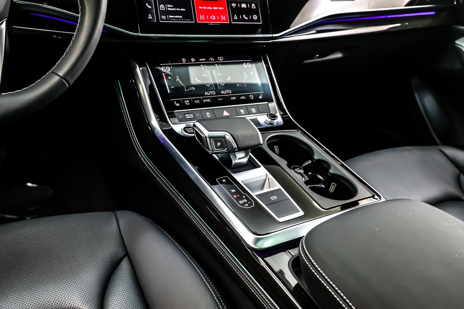 Used 2024 Glacier White Metallic Audi Premium Plus 55 TFSI quattro image 7