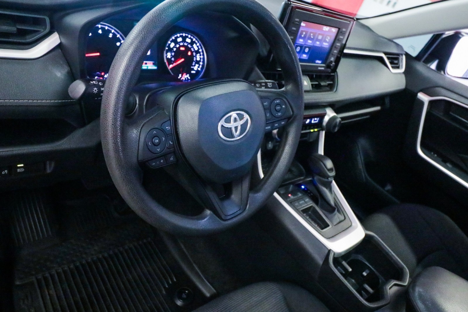 Used Car 2022 Toyota Rav4  Le For Sale Under $30,000 In Austin, Texas