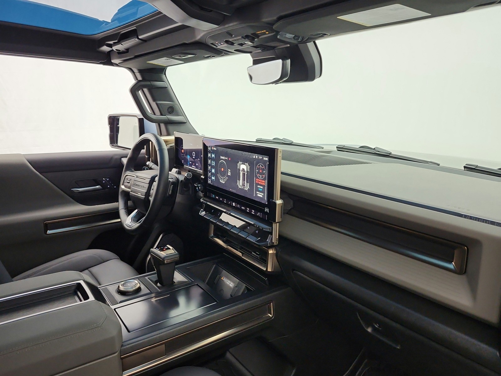 Used 2024 Neptune Blue Matte GMC e4WD 4dr 3X image 19