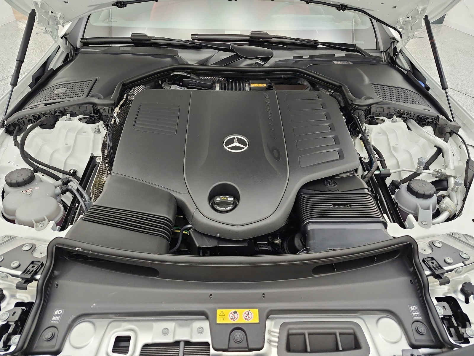 New 2026 Polar White Mercedes-Benz CLE 450 4MATIC® Coupe image 12