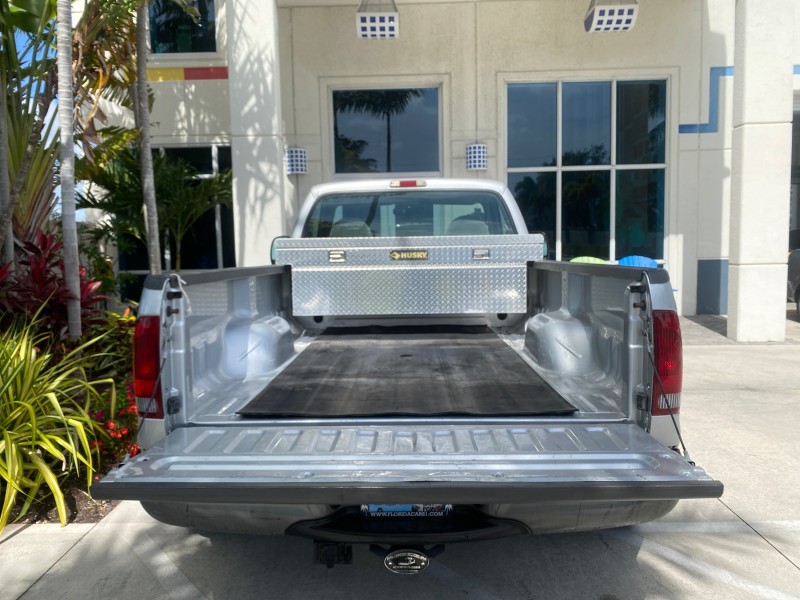 2001 Ford Super Duty F-350 DRW XL 1 OWNER LOW MILES 14,269 in , 