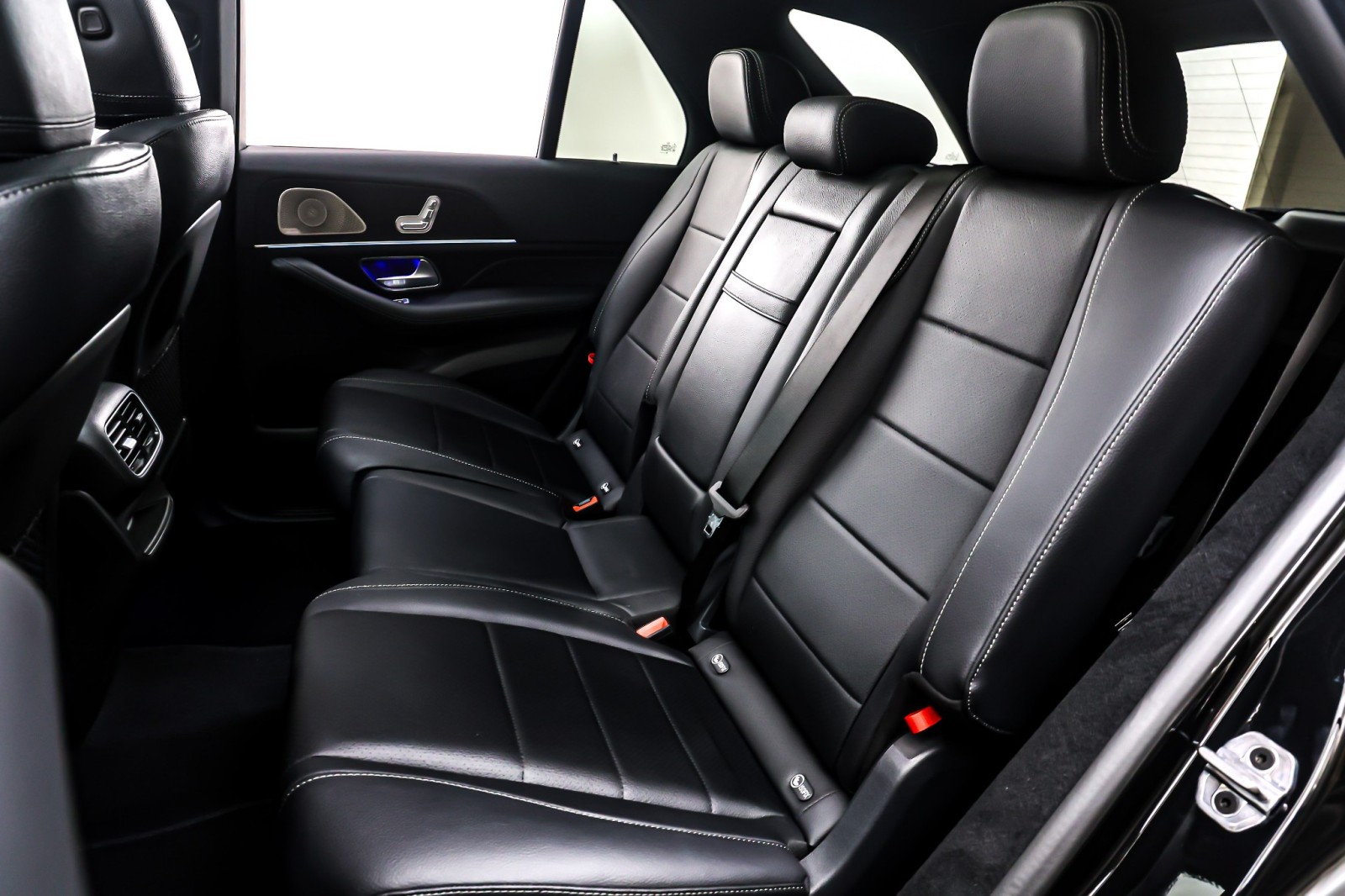 New 2026 Obsidian Black Metallic Mercedes-Benz GLE 350 image 8