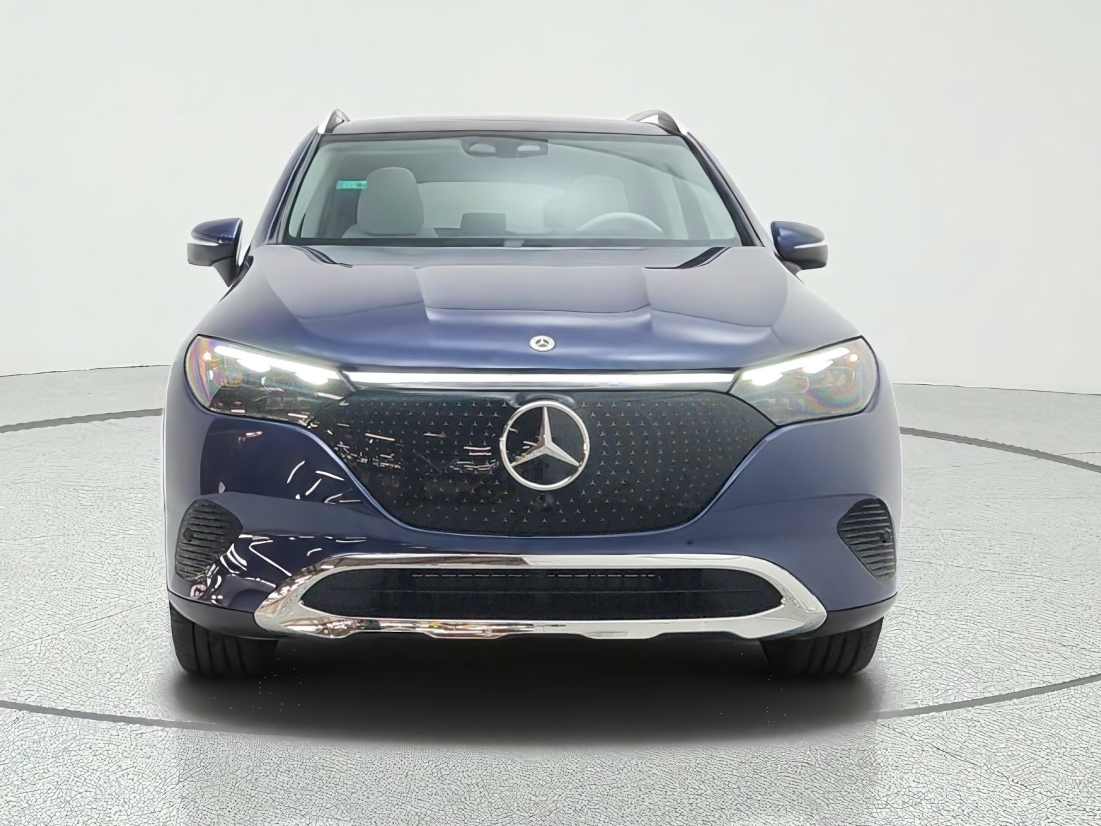 New 2027 Twilight Blue Metallic Mercedes-Benz EQE 320+ SUV image 2