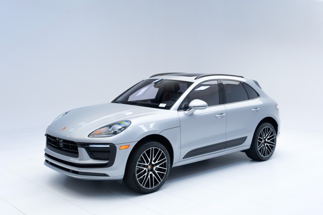 2024  Macan  in , 