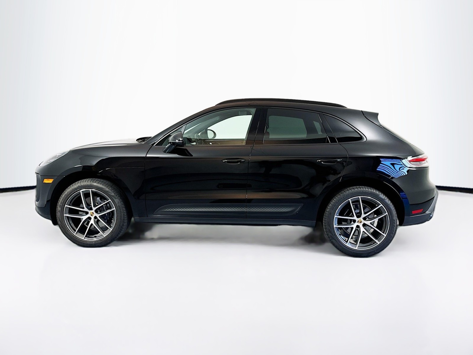 2024 Porsche Macan  8