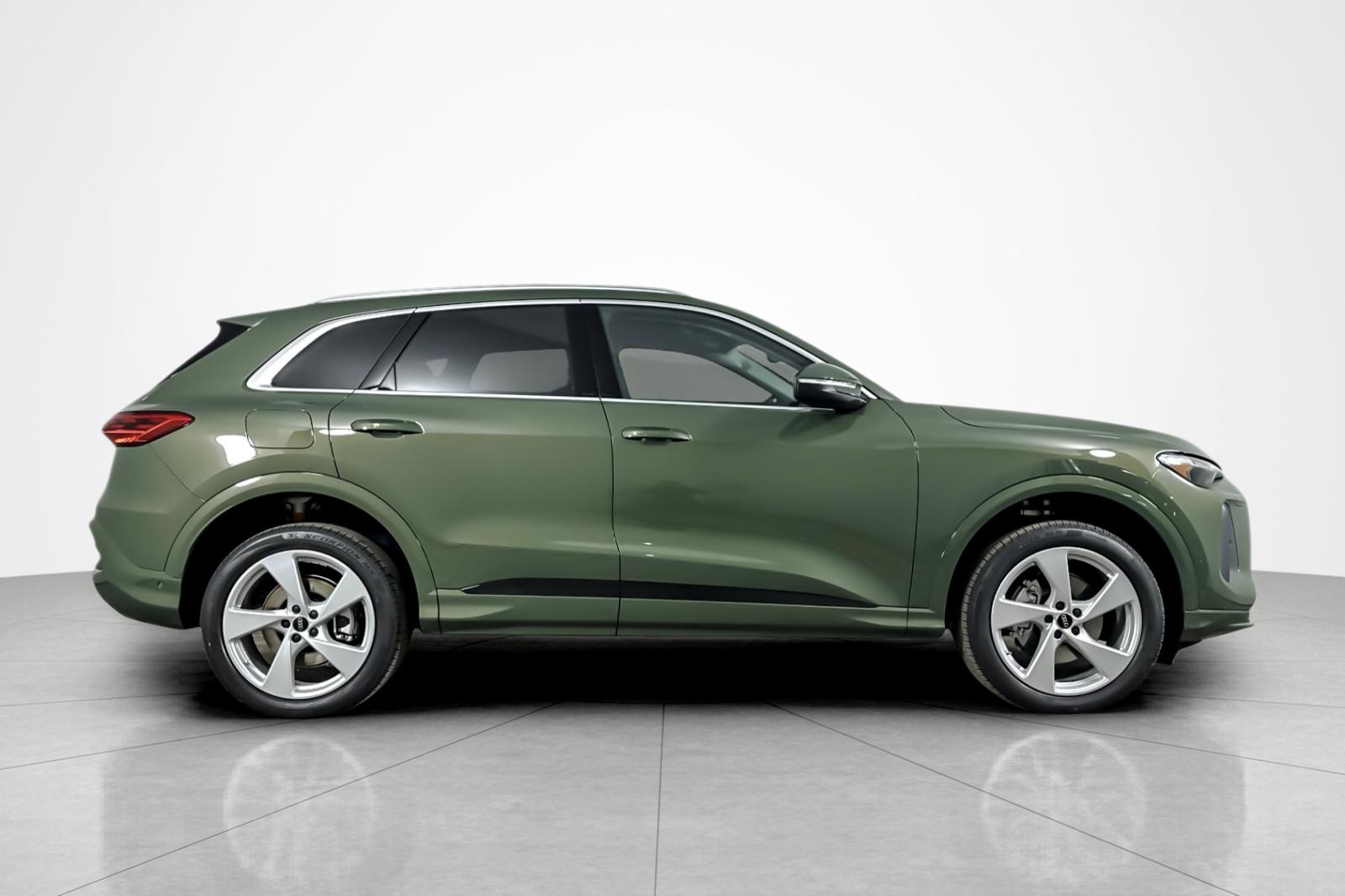 New 2025 District Green Metallic Audi Premium Plus 2.0 TFSI quattro image 7