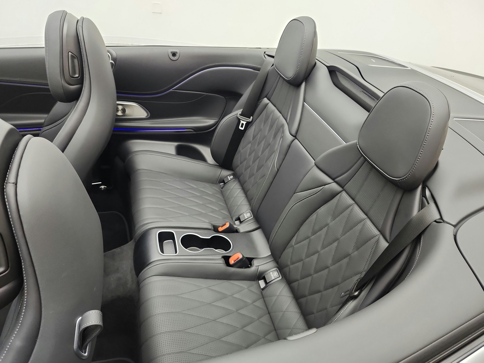New 2027 OBSIDIAN BLACK Mercedes-Benz AMG® CLE 53 4MATIC+ Cabriolet image 14
