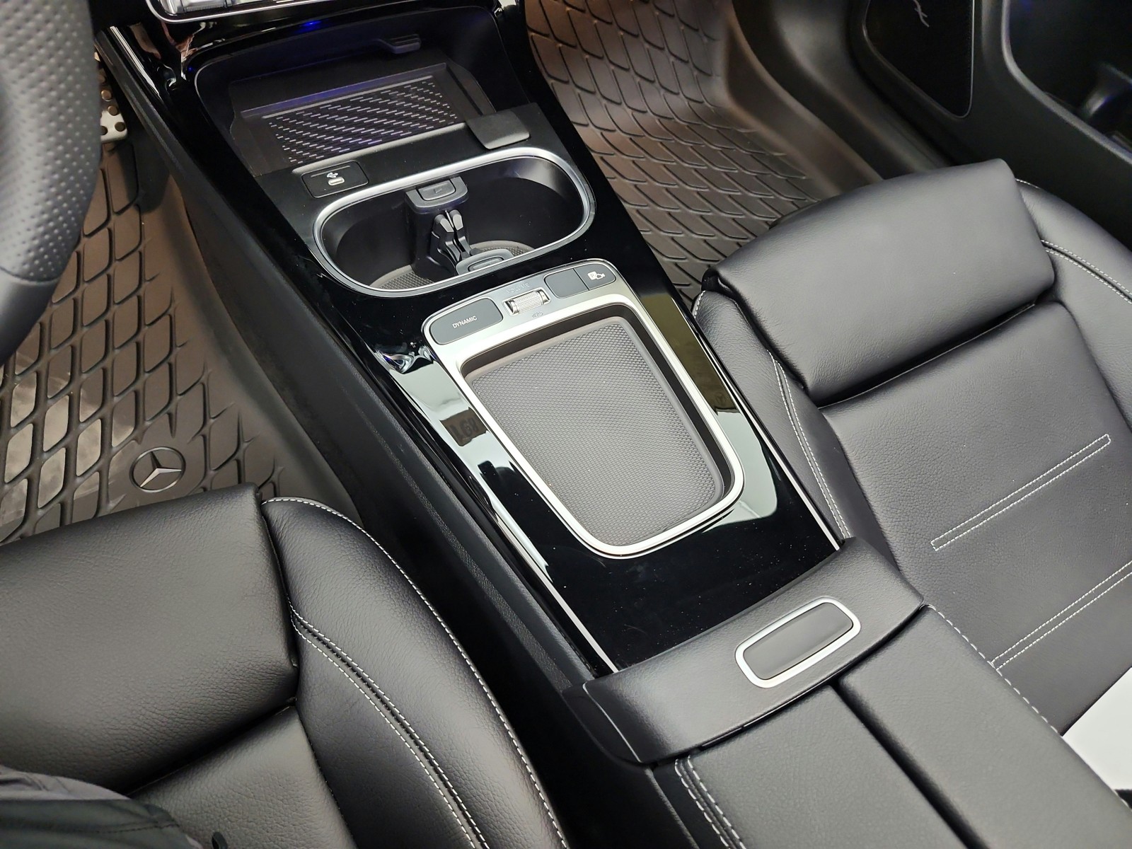 New 2026 Cirrus Silver Metallic Mercedes-Benz AMG® CLA 35 4MATIC Coupe image 10