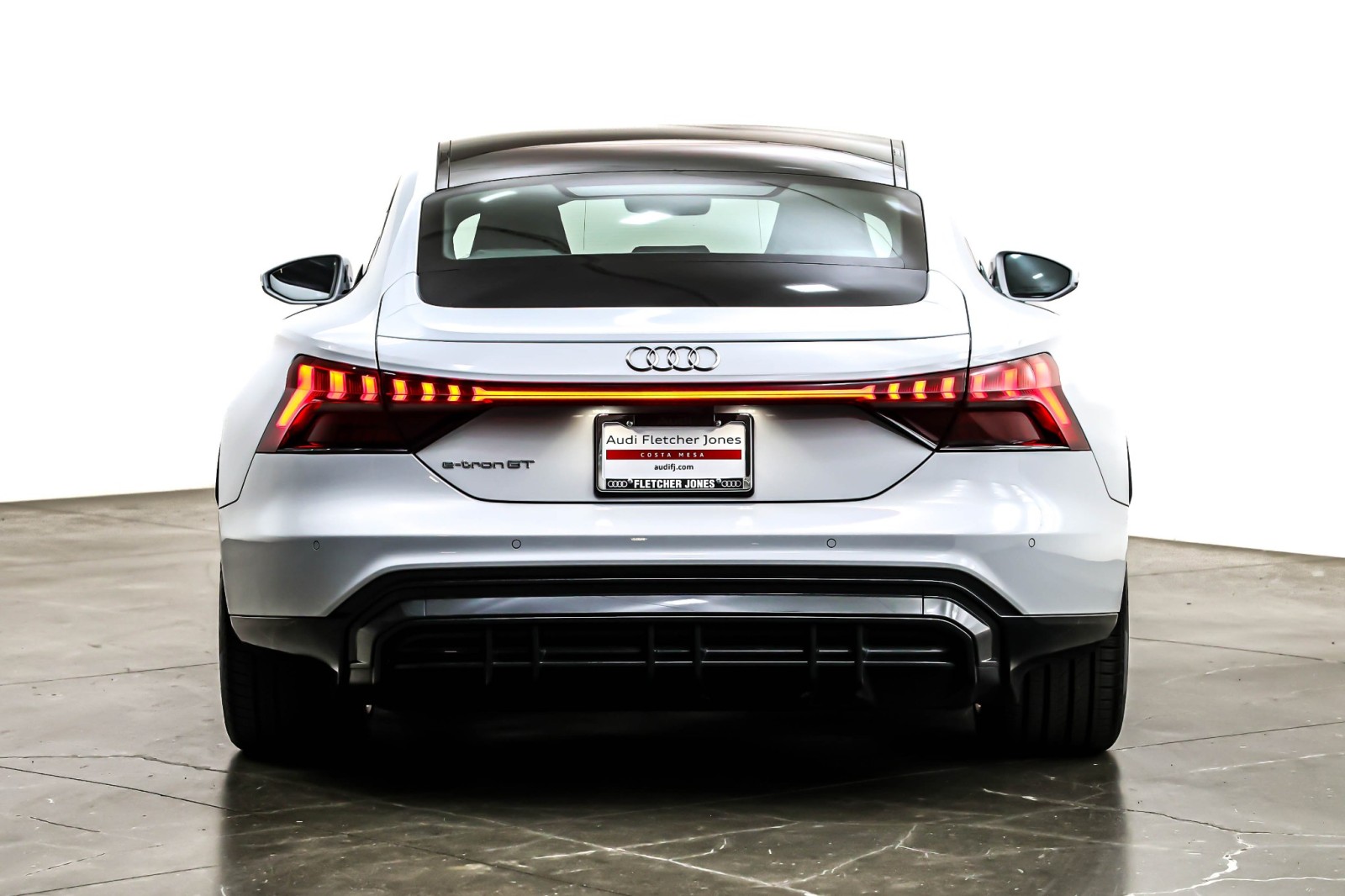 Used 2024 Suzuka Gray Metallic Audi Premium Plus quattro image 4