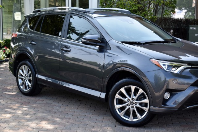 2018 Toyota RAV4 One Owner Navi Leather Moonroof Heated Front Seats 4