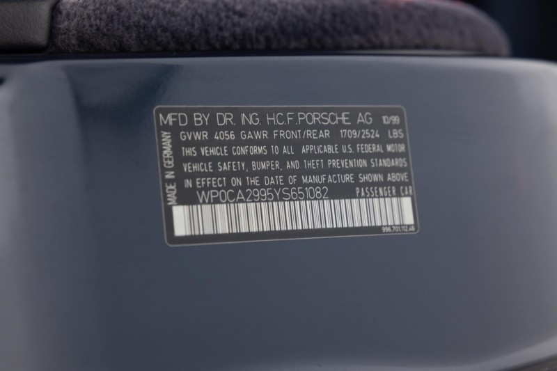 2000 Porsche 911 Carrera Carrera in , 