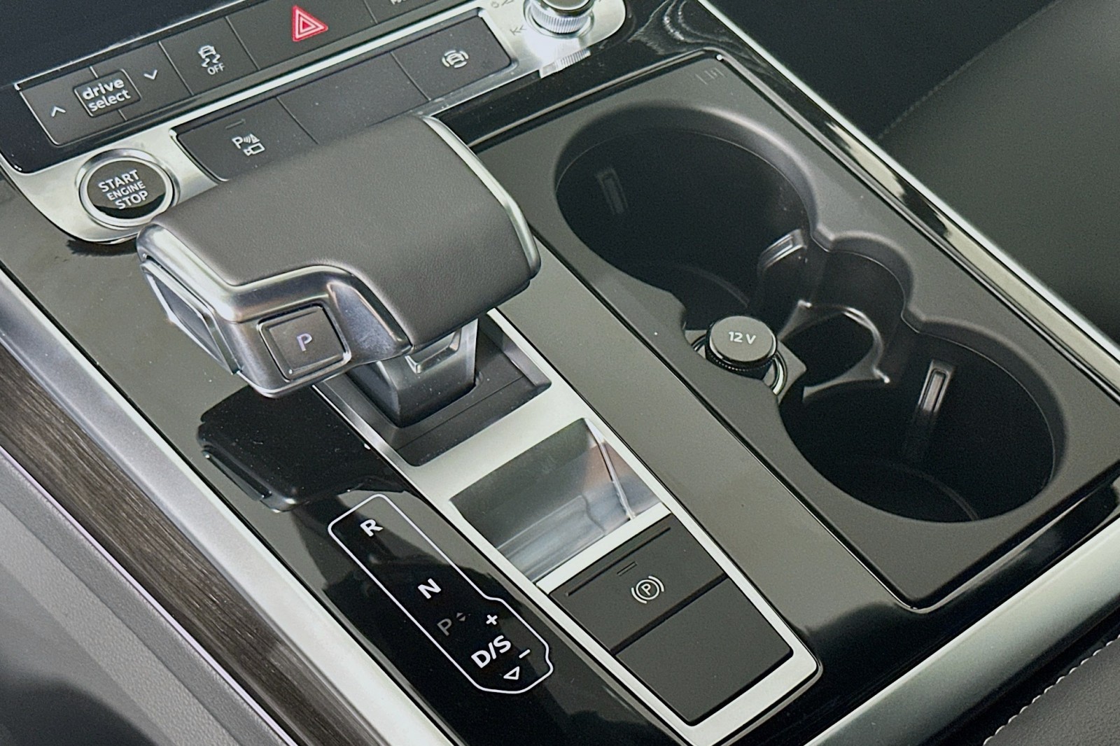 New 2026 Glacier White Metallic Audi Premium image 7