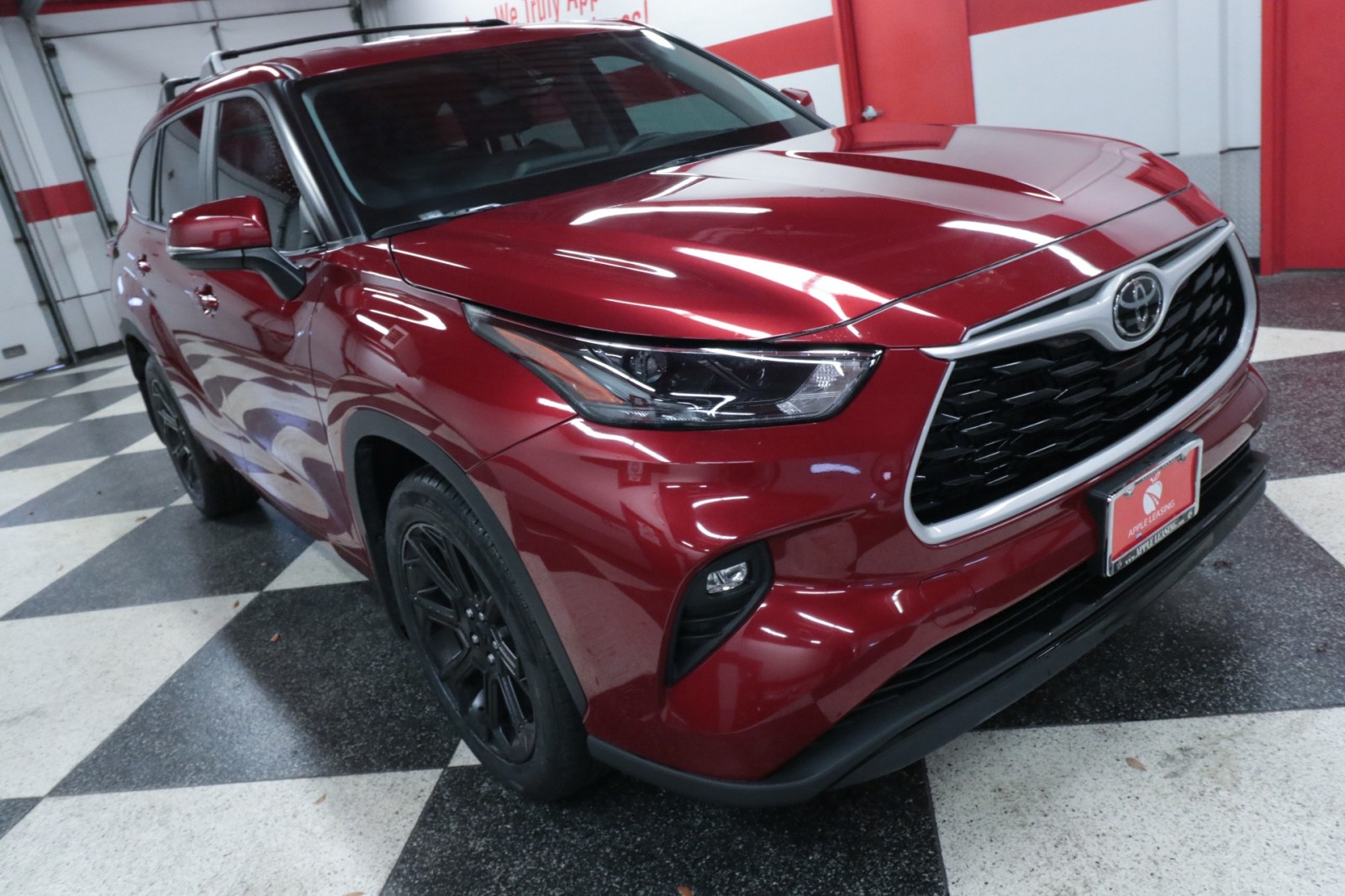 Used Car 2023 Toyota Highlander  Le For Sale Under $35,000 In Austin, Texas