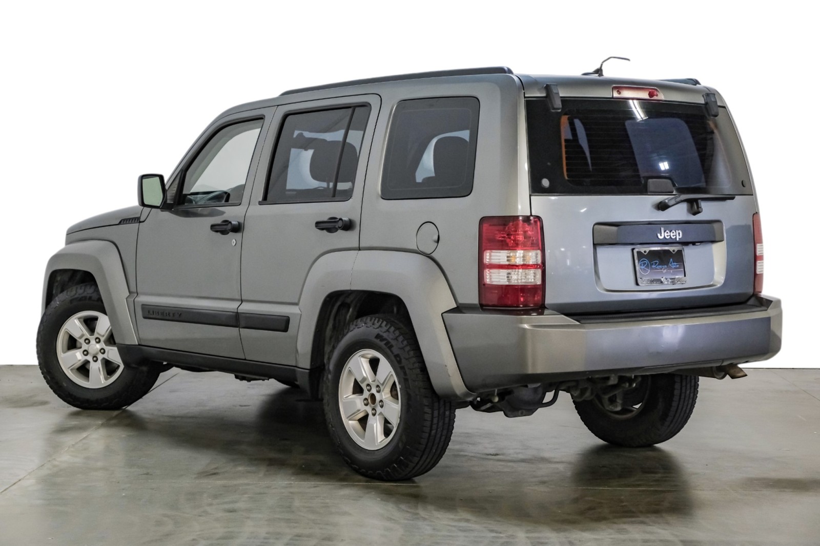 2012 Jeep Liberty Sport GreatServiceHistory NewTires NonSmoker 8