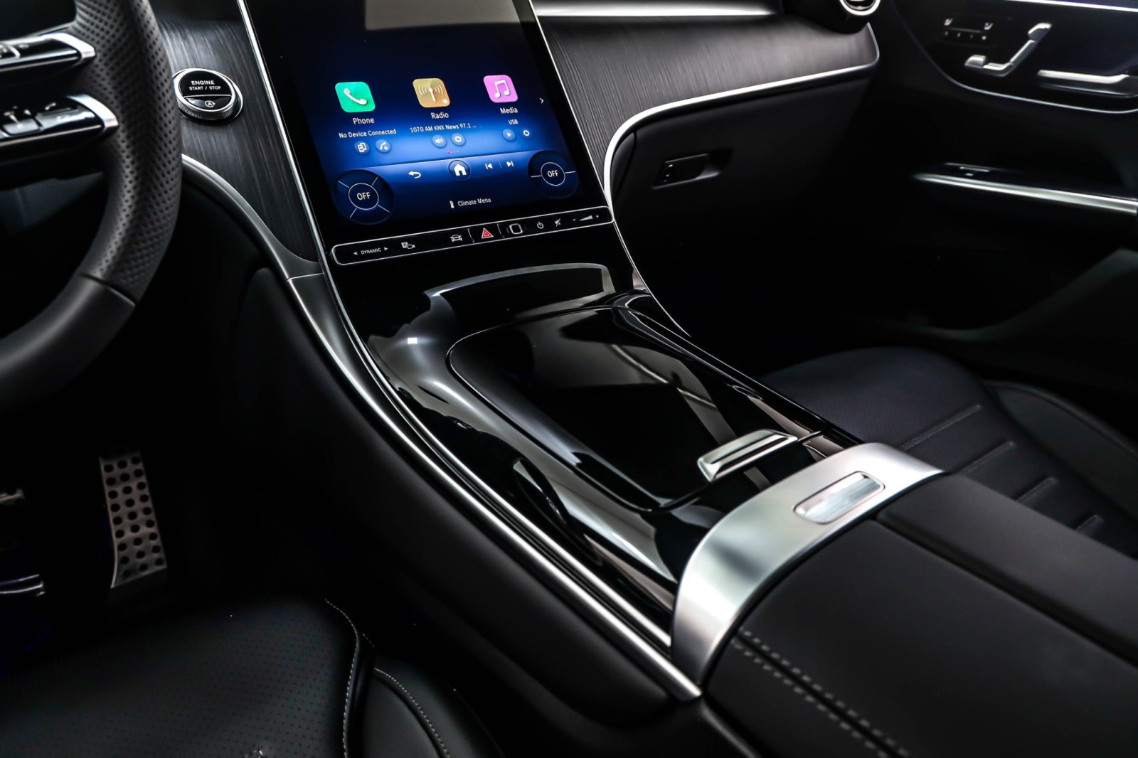 New 2026 Polar White Mercedes-Benz GLC 300 image 6